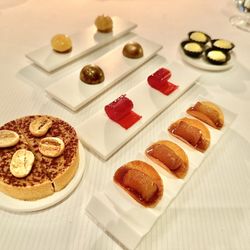 L'Assiette Champenoise - Petit Fours