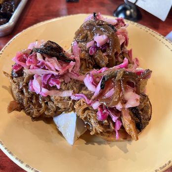 Dean's Barbecue & Restaurant - Cornbread toast - Barbeque Near Me - Granger, Indiana