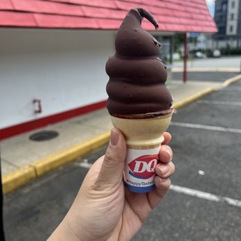 Dairy Queen Store - a hand holding an ice cream cone - Ice Cream & Frozen Yogurt Near Me - Teaneck, New Jersey Dairy Queen Store - a hand holding an ice cream cone - Ice Cream & Frozen Yogurt Near Me - Teaneck, New Jersey