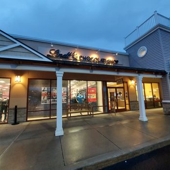 Lindt Chocolate Shop - the outside of a store - Chocolatiers & Shops Near Me - Lake George, New York Lindt Chocolate Shop - the outside of a store - Chocolatiers & Shops Near Me - Lake George, New York