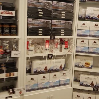 Dolche Patagonia - Chocolatiers & Shops Near Me - Necochea, B