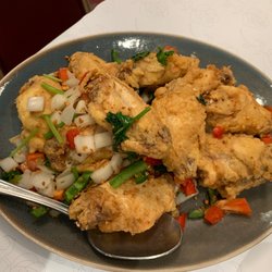 King Chuan Restaurant - Salt & pepper chicken wings