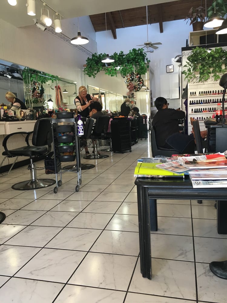 A1A Hair Masters Logo