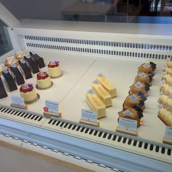 Roselle - Bakeries Near Me - Toronto, Ontario