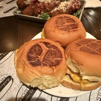 Boston Burger - Burgers Near Me - Cambridge, Massachusetts