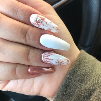 Nails on Fleek - Nail Salons Near Me - Compton, California