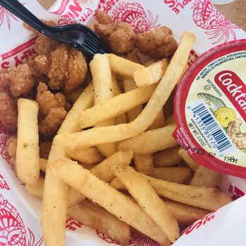 Pineapple Willy's - Grouper-Fried basket - Seafood Near Me - Panama City Beach, Florida Pineapple Willy's - Grouper-Fried basket - Seafood Near Me - Panama City Beach, Florida