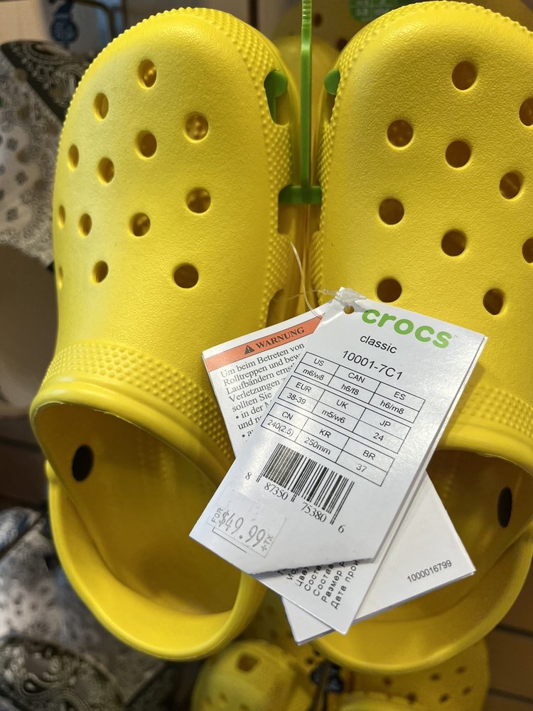CROCS PEMBROKE LAKES MALL 11401 Pines Blvd, Pembroke Pines, Florida Shoe Stores Phone