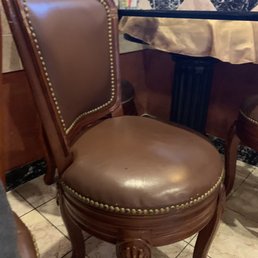 Very small surface area on the chairs... beware big booty folks Very small surface area on the chairs... beware big booty folks
