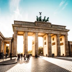 The Berlin Expert - Come visit Berlin and tour with me!!!