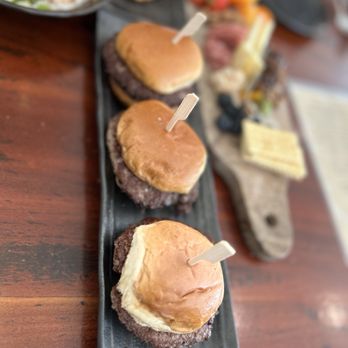 Fig & Ginger - Sliders - Breakfast & Brunch Near Me - Honolulu, Hawaii