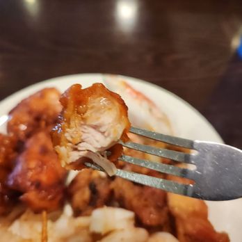 Hong Kong Buffet - Close-up General Tsos Chicken. - Buffets Near Me - Toledo, Ohio