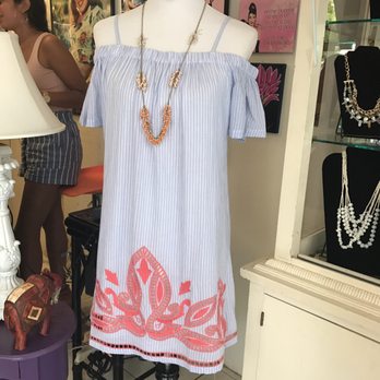 Mía Boutique - Women's Clothing Near Me - San Juan, Puerto Rico