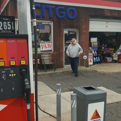 Bob's Citgo Gas Station