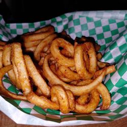 Fast Eddie's MOAB - Curly fries