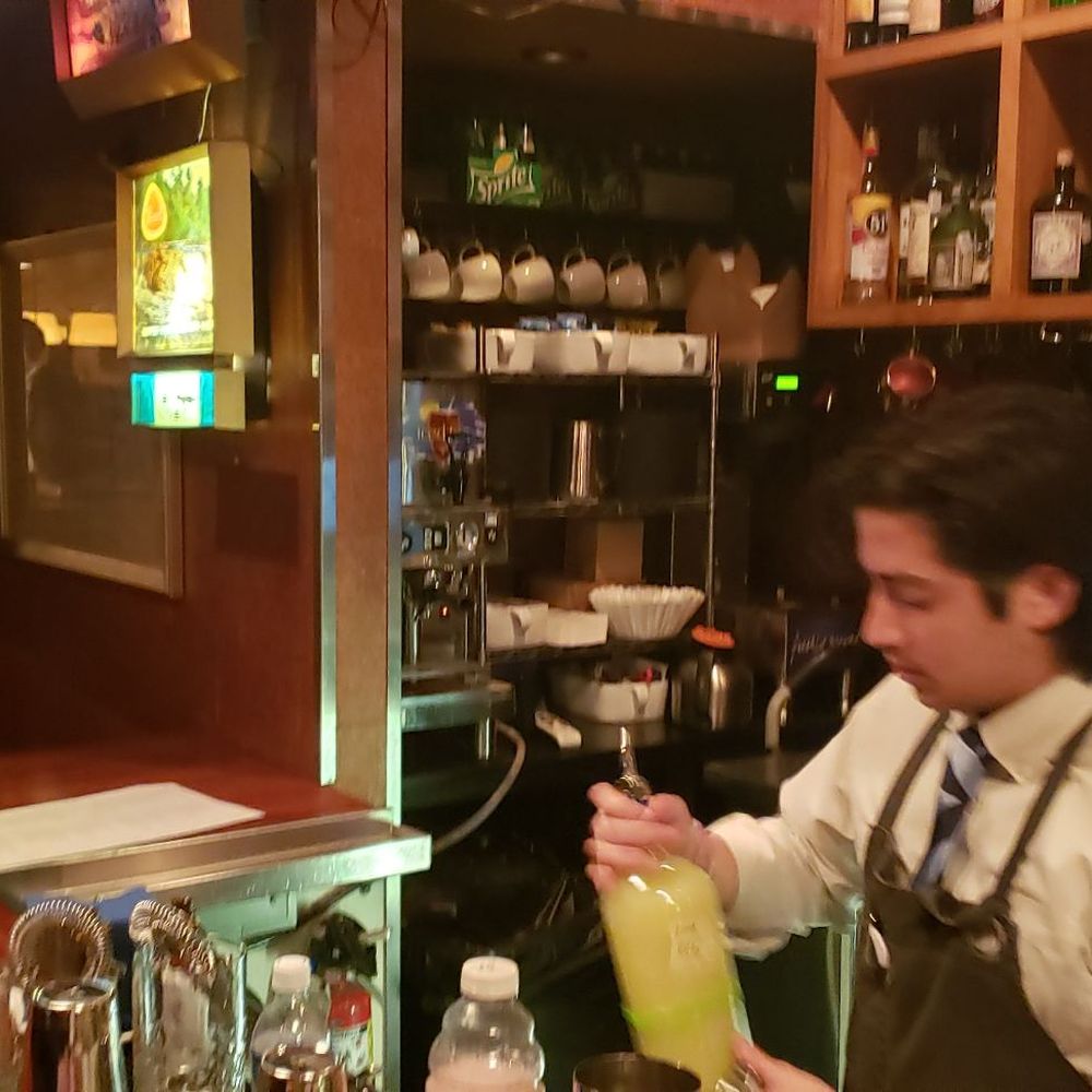 Neighborhood Services - Bar - New American Near Me - Dallas, Texas