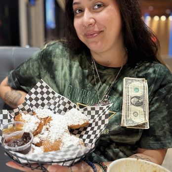 Hot N Cajun - Seafood Near Me - New Orleans, Louisiana Hot N Cajun - Seafood Near Me - New Orleans, Louisiana