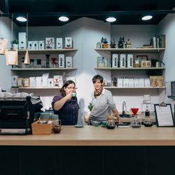 Retrogusto Coffeemates - Espacio dedicado a los cafés de especialidad en el Mercado Central de Valencia.