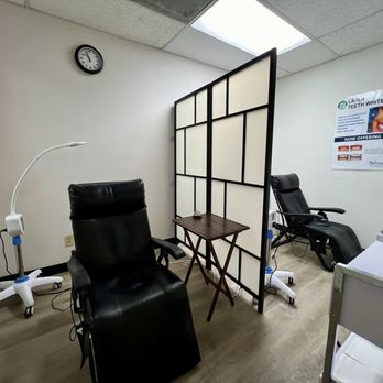 Moe's Teeth Whitening - Teeth Whitening Near Me - El Cajon, California Moe's Teeth Whitening - Teeth Whitening Near Me - El Cajon, California