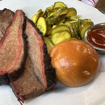 Brewsters Beer Garden - 1/2 Texas Style Brisket - Barbeque Near Me - Petaluma, California