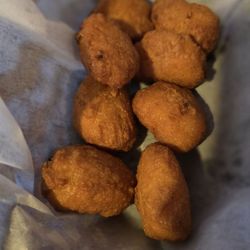 The Retreat - Mac and cheese bites