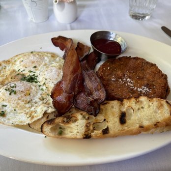 Vintage - Vintage Classic Breakfast - Breakfast & Brunch Near Me - Vail, Colorado Vintage - Vintage Classic Breakfast - Breakfast & Brunch Near Me - Vail, Colorado