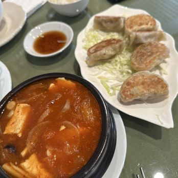 Water Drop Teahouse - Potsticker and Kimchi mushroom tofu soup - Vegetarian Near Me - Stafford, Texas Water Drop Teahouse - Potsticker and Kimchi mushroom tofu soup - Vegetarian Near Me - Stafford, Texas