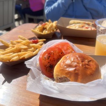 Fish Heads Bar and Grill - Seared tuna sandwich with a side of fries - American Near Me - Nags Head, North Carolina