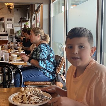 Egghead Cafe - Coffee & Tea Near Me - Honolulu, Hawaii