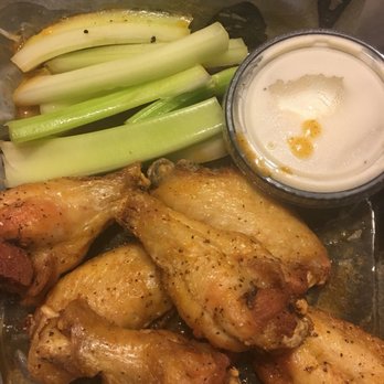 Frank & Luke’s - Chesapeake wings with ranch - Pizza Near Me - Gambrills, Maryland Frank & Luke’s - Chesapeake wings with ranch - Pizza Near Me - Gambrills, Maryland