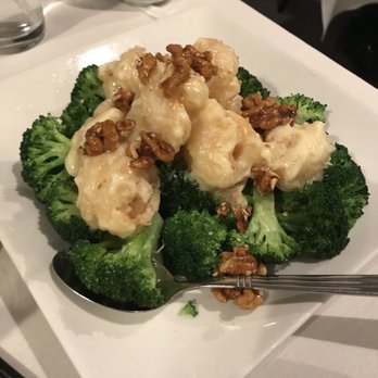 Aberdeen - crispy shrimp with honey walnuts - Dim Sum Near Me - White Plains, New York Aberdeen - crispy shrimp with honey walnuts - Dim Sum Near Me - White Plains, New York