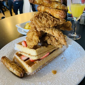 Maple Leaf Diner - American Near Me - Dallas, Texas Maple Leaf Diner - American Near Me - Dallas, Texas