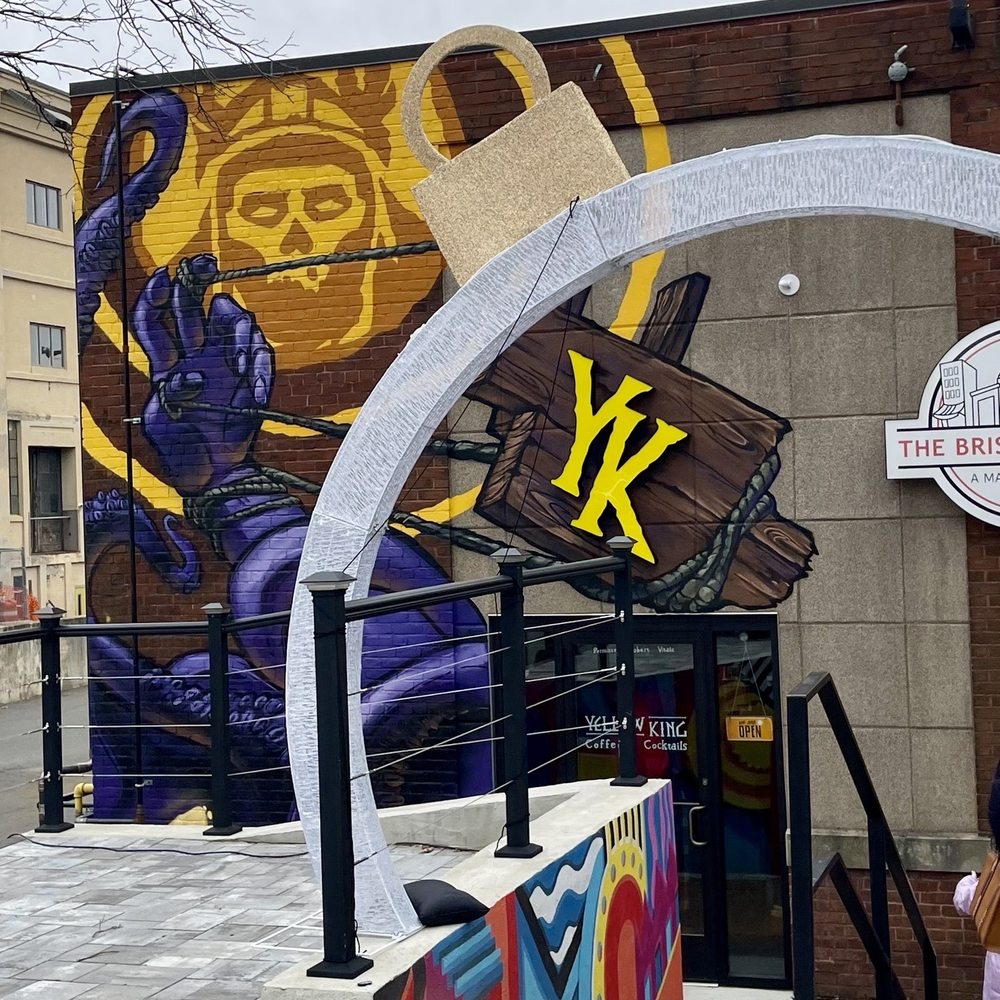 Yellow King - Bristol - Outside - Coffee & Tea Near Me - Bristol, Connecticut Yellow King - Bristol - Outside - Coffee & Tea Near Me - Bristol, Connecticut