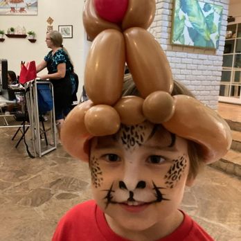 Miss Twinkle Toes - a great example of the extraordinary face painting and balloon twisting by Miss Twinkle Toes - Face Painting Near Me Miss Twinkle Toes - a great example of the extraordinary face painting and balloon twisting by Miss Twinkle Toes - Face Painting Near Me