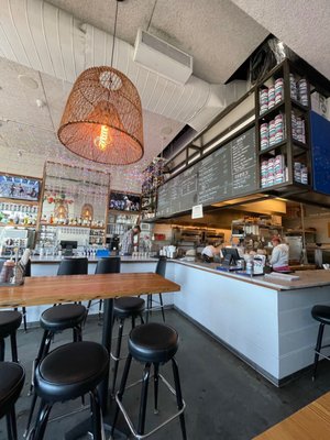 Batesy’s BBQ and Bar by null