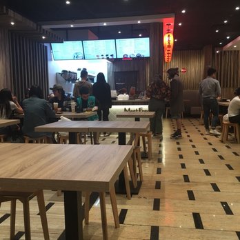 Meet Fresh - Inside, seating - Desserts Near Me - Montreal, Quebec