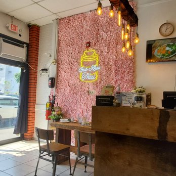 Gub Khao Thai Restaurant - Decor - Thai Near Me - Paterson, New Jersey Gub Khao Thai Restaurant - Decor - Thai Near Me - Paterson, New Jersey