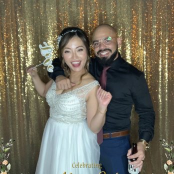 Quik Snap Photo Booth - Photo Booth Rentals Near Me