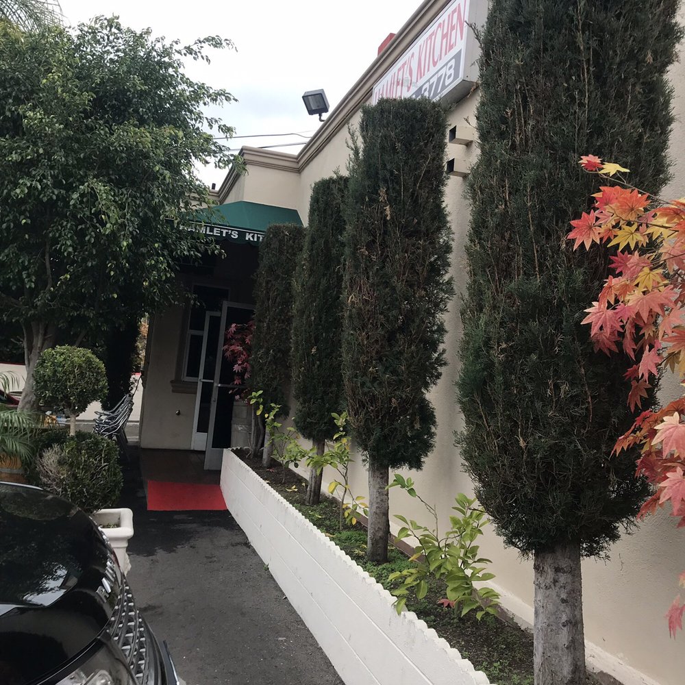 Hamlet's Kitchen - Middle Eastern Near Me - Glendale, California