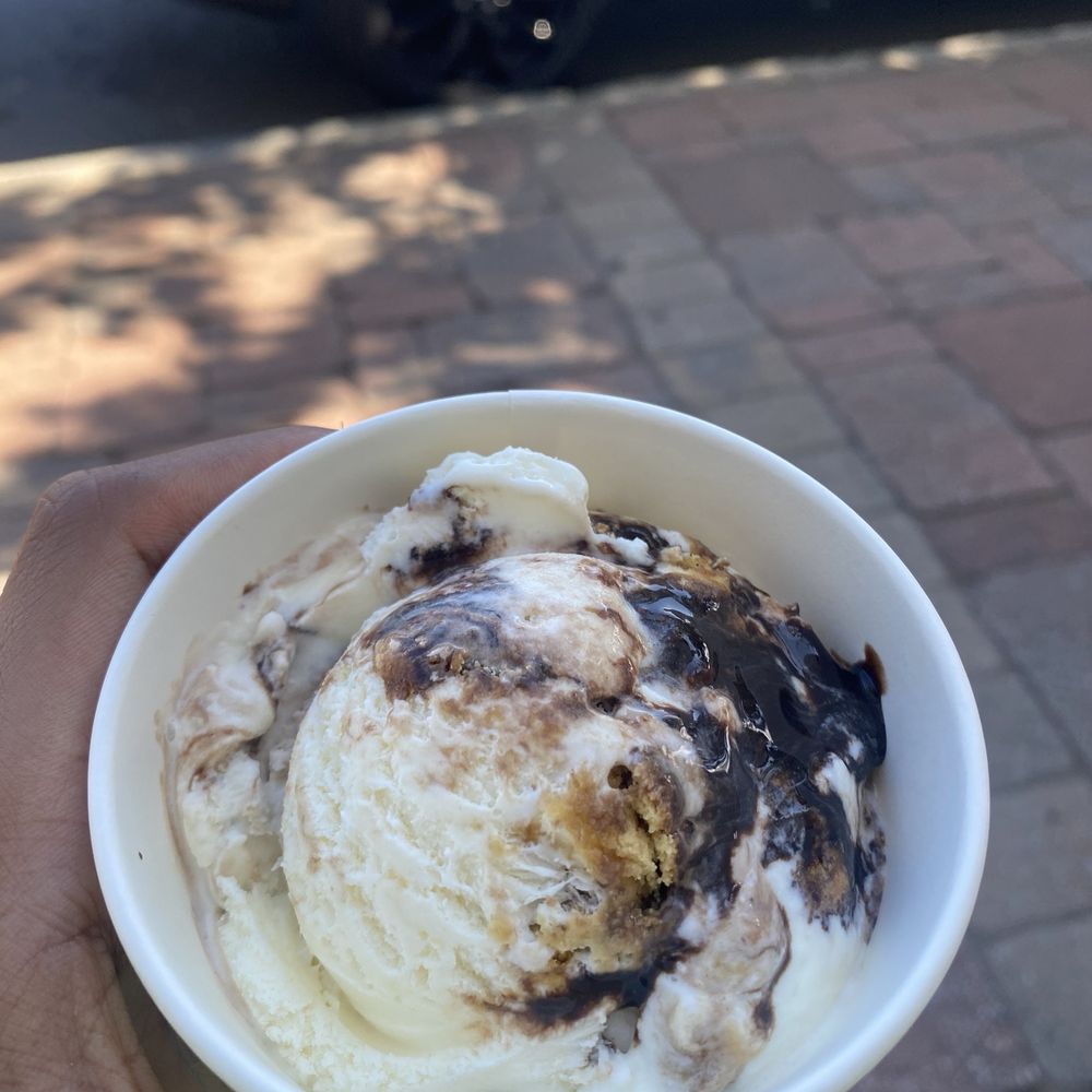 S'more Ice Cream 5/5 S'more Ice Cream 5/5