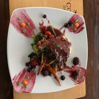 Corona del Valle - Filet with Blueberry sauce - Wineries Near Me - Valle de Guadalupe, BCN