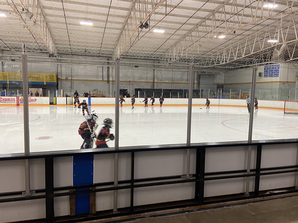 THE CUBE Updated June 2024 3430 N Main St, Findlay, Ohio Amateur