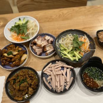 Quan Nhii - So many delicious sides! - Vietnamese Near Me - Westminster, California