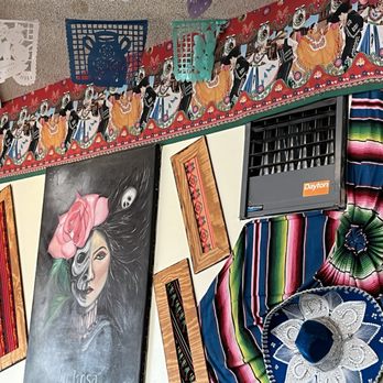 La Jalisciense - Interior decor - Mexican Near Me - Detroit, Michigan La Jalisciense - Interior decor - Mexican Near Me - Detroit, Michigan