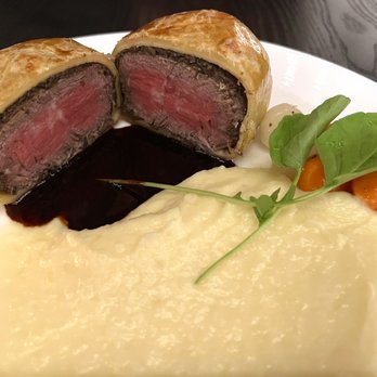 Hell's Kitchen - Beef Wellington | Tender and flavorful. Puff pastry exterior is papery thin and flakey. Potato purée is smooth and delicious. - Cocktail Bars Near Me - Funner, California Hell's Kitchen - Beef Wellington | Tender and flavorful. Puff pastry exterior is papery thin and flakey. Potato purée is smooth and delicious. - Cocktail Bars Near Me - Funner, California
