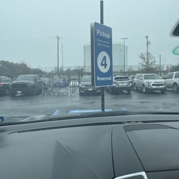 Sam's Club - Me sitting in my car on a rainy day in space 4 awaiting my groceries - Wholesale Stores Near Me - San Antonio, Texas