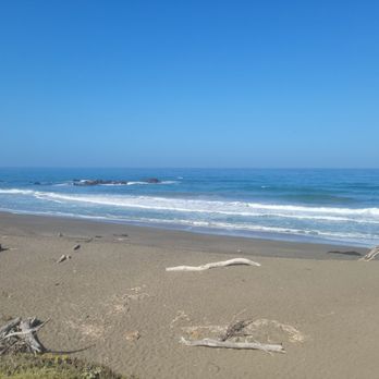 Moonstone Beach Boardwalk - Beaches Near Me
