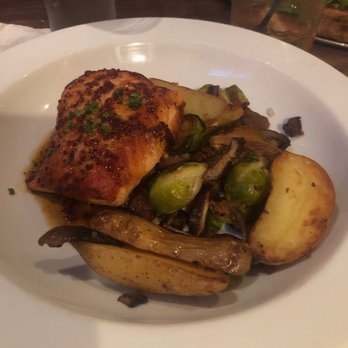 Hullabaloo - Salmon dinner- excellent! - Gastropubs Near Me - West Palm Beach, Florida