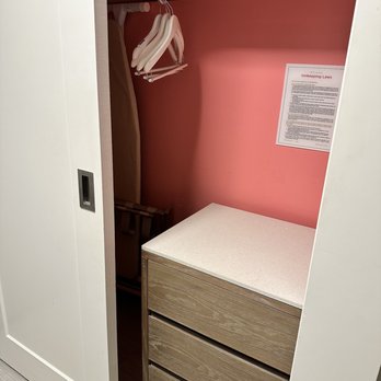 Flamingo Las Vegas - Closet - Hotels Near Me - Las Vegas, Nevada