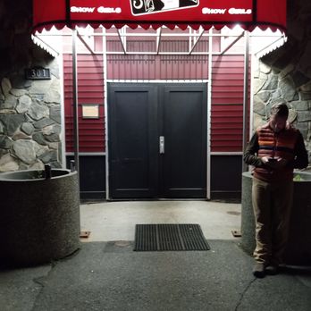 Club Sinrock - Stylish DOC OC was my escort for the evening (pictured at the front entry). - Strip Clubs Near Me - Anchorage, Alaska